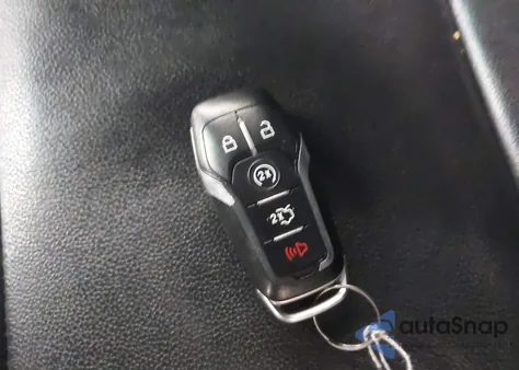 2016 Ford Explorer Xlt z USA, uszkodzony, nr VIN 1FM5K8D80GGC83737